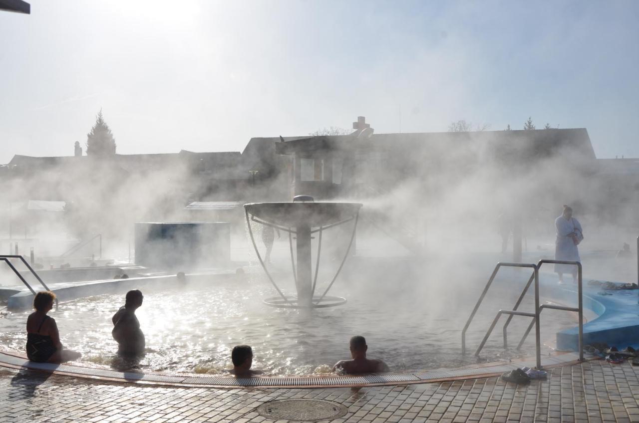 Apartman Aquapark - Hotel Bešeňová Dış mekan fotoğraf